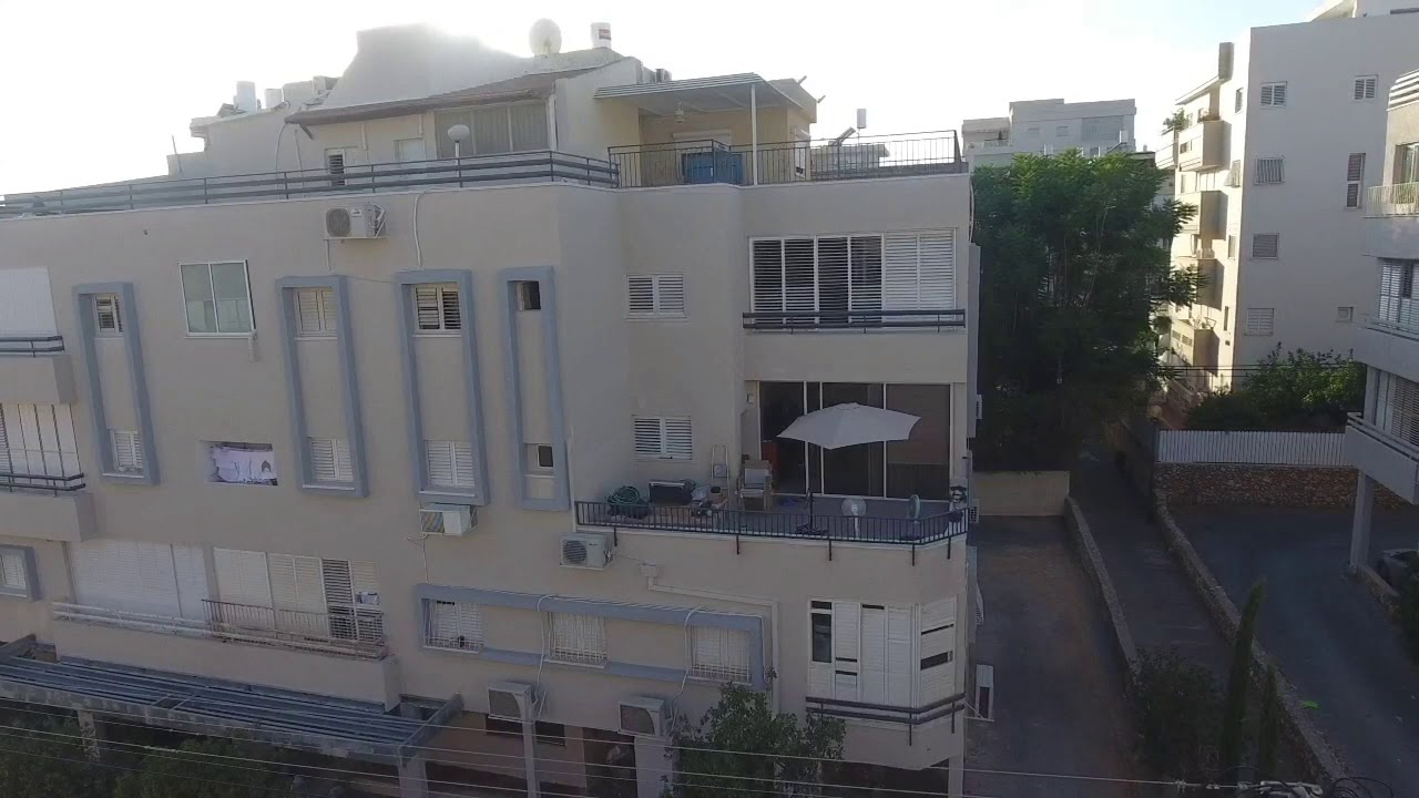 שיפוץ בניין ארלוזרוב 22 רעננה